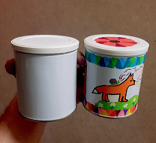 Plechovka se 100 g kávy Lizard Coffee bílá vhodná k pomalování